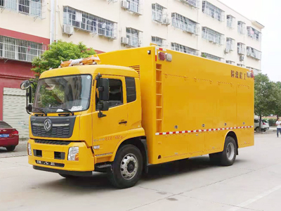 搶險(xiǎn)救援車(chē)